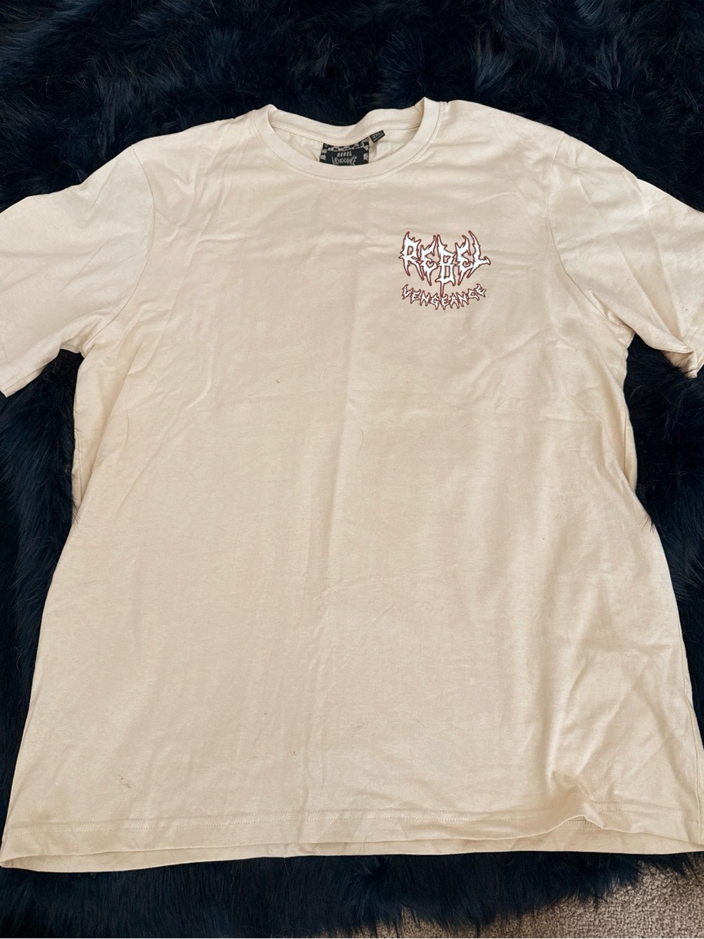 rebels Cream Short Sleeve Logo Tee with Small Red Graphic